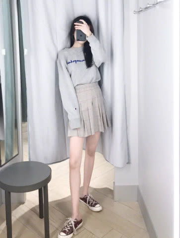 冠军卫衣遇上H&M 一周穿搭不重样，美成街上的风景线